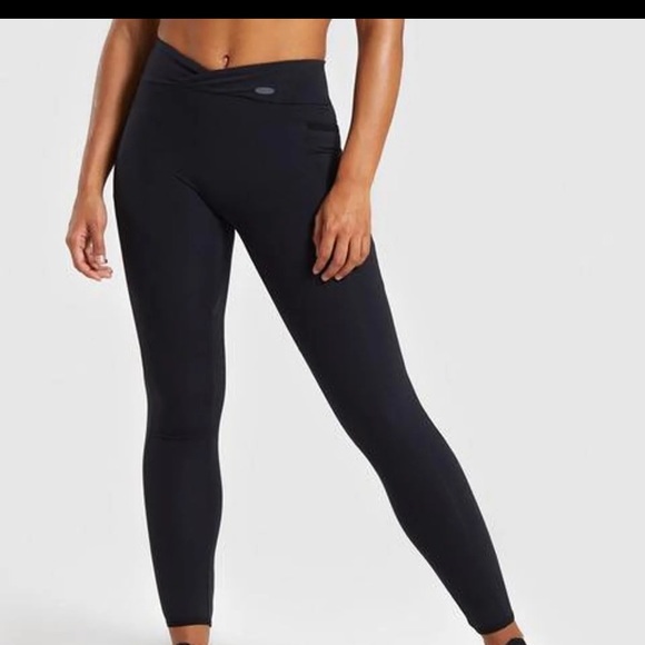 Gymshark Pants - Gymshark “Poise” Leggings size Small